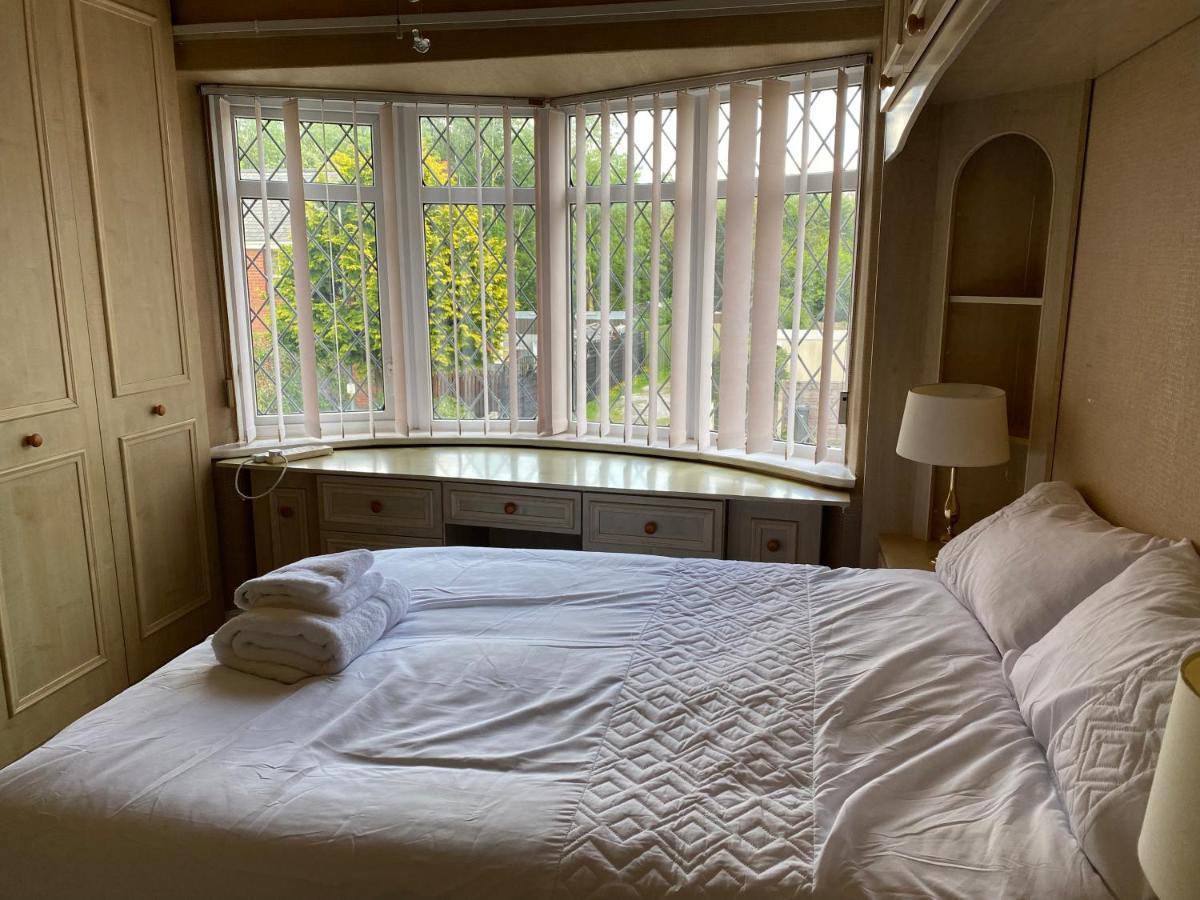 Grace Haven Villa Farnworth Екстериор снимка